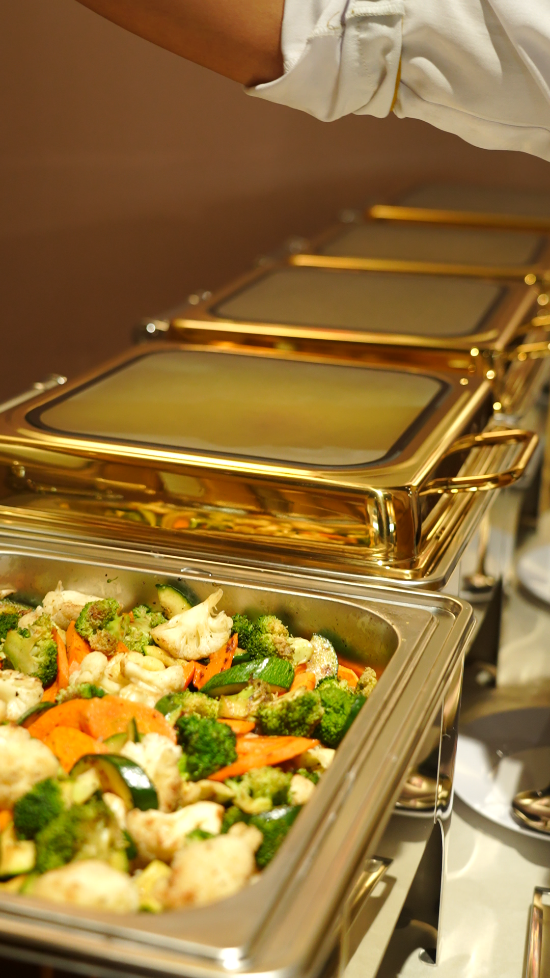 International Cuisine Catering 7